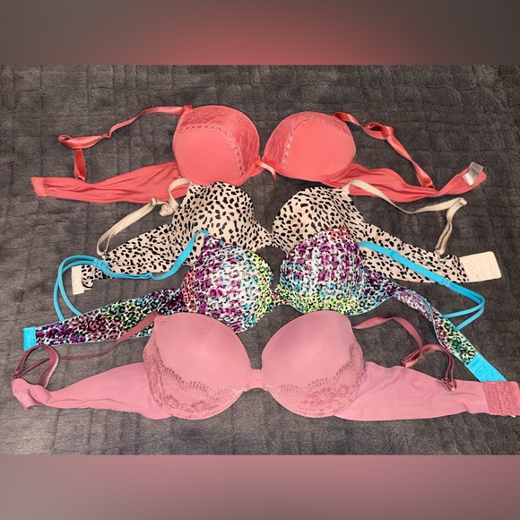 Colorful Bra Set - Picture 2 of 8
